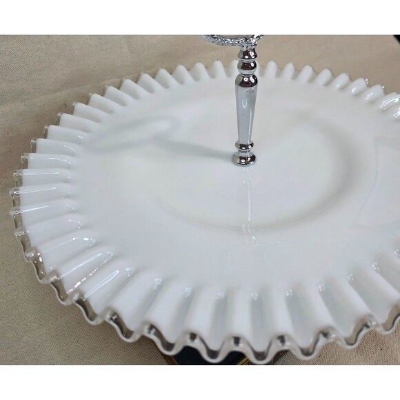 Vintage Fenton Silver Crest Single Tier Tidbit Tray 13" wide | 1942-1986 | USA - Picture 4 of 8